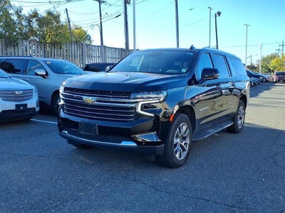 2024 Chevrolet Suburban LT