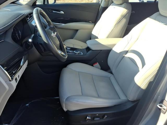2023 Cadillac XT4 AWD Premium Luxury