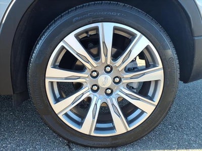 2023 Cadillac XT4 AWD Premium Luxury