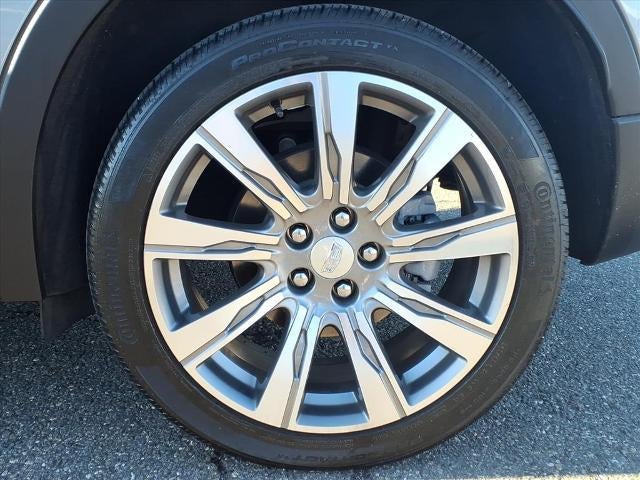 2023 Cadillac XT4 AWD Premium Luxury