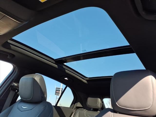 2022 Cadillac XT4 AWD Premium Luxury