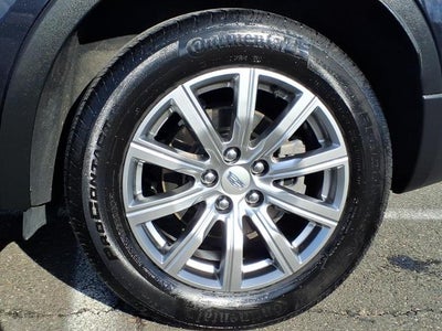 2023 Cadillac XT4 AWD Premium Luxury