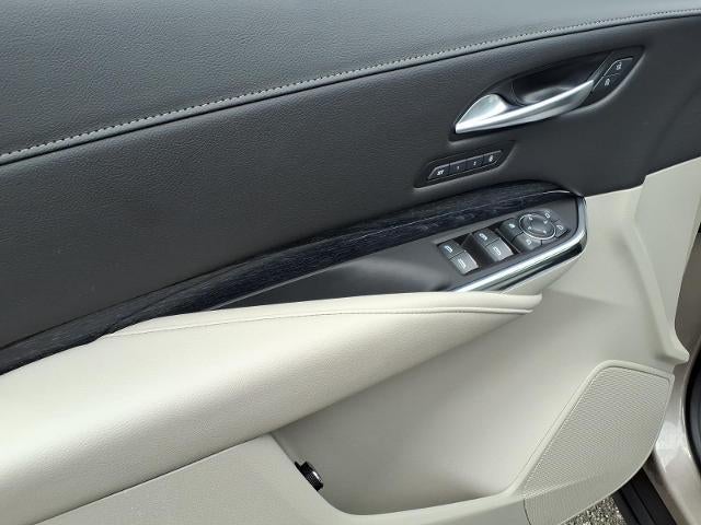 2023 Cadillac XT4 AWD Premium Luxury