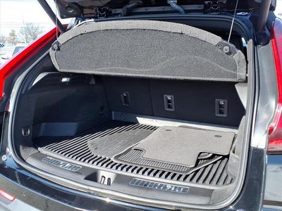 2022 Cadillac XT4 AWD Premium Luxury