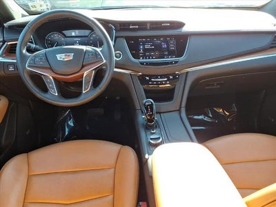 2022 Cadillac XT5 AWD Premium Luxury