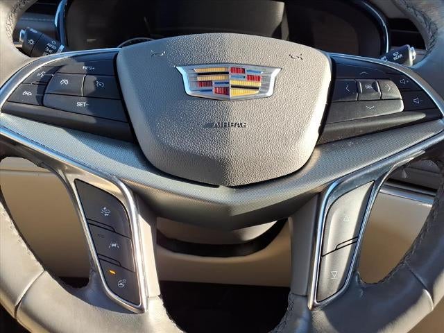 2022 Cadillac XT5 AWD Premium Luxury