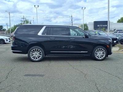 2023 Cadillac Escalade ESV 4WD Premium Luxury